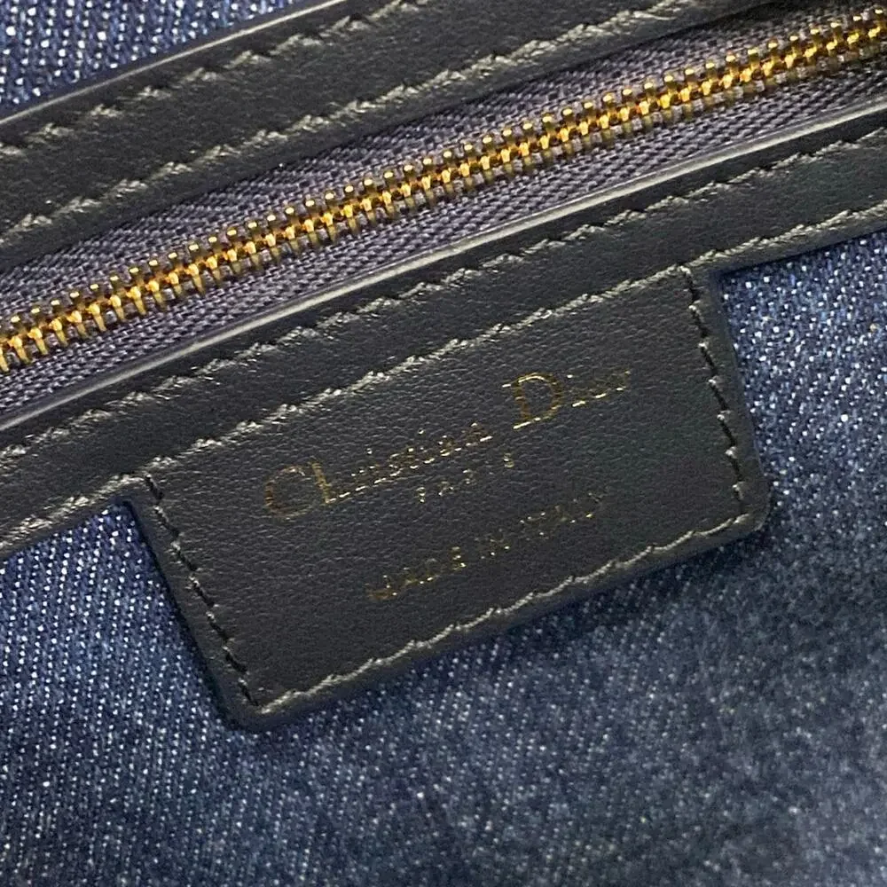 Christian Dior Groove 20 Bag Small Handbag M1364UDCE49EU Cream Dark Navy